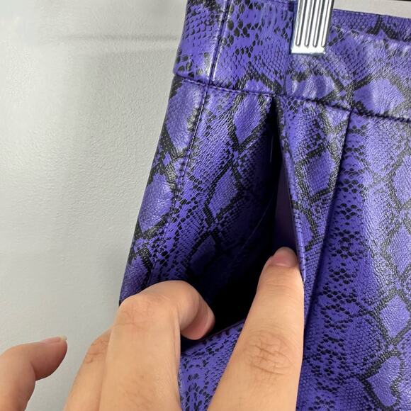 Nasty Gal Purple Faux Leather Snake Skin High Waist Pants Size 2 - Picture 8 of 11